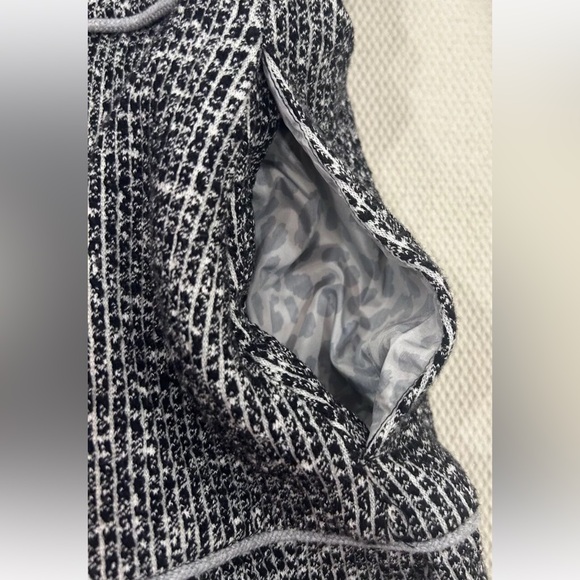 CAbi The Times Jacket Black White Gray Style 5299 Pockets Tweed Size Small - Picture 5 of 10